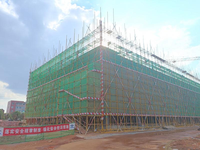 市政公司岳陽高新區(qū)項(xiàng)目開展“保安全、抓質(zhì)量、促生產(chǎn)”活動(dòng)